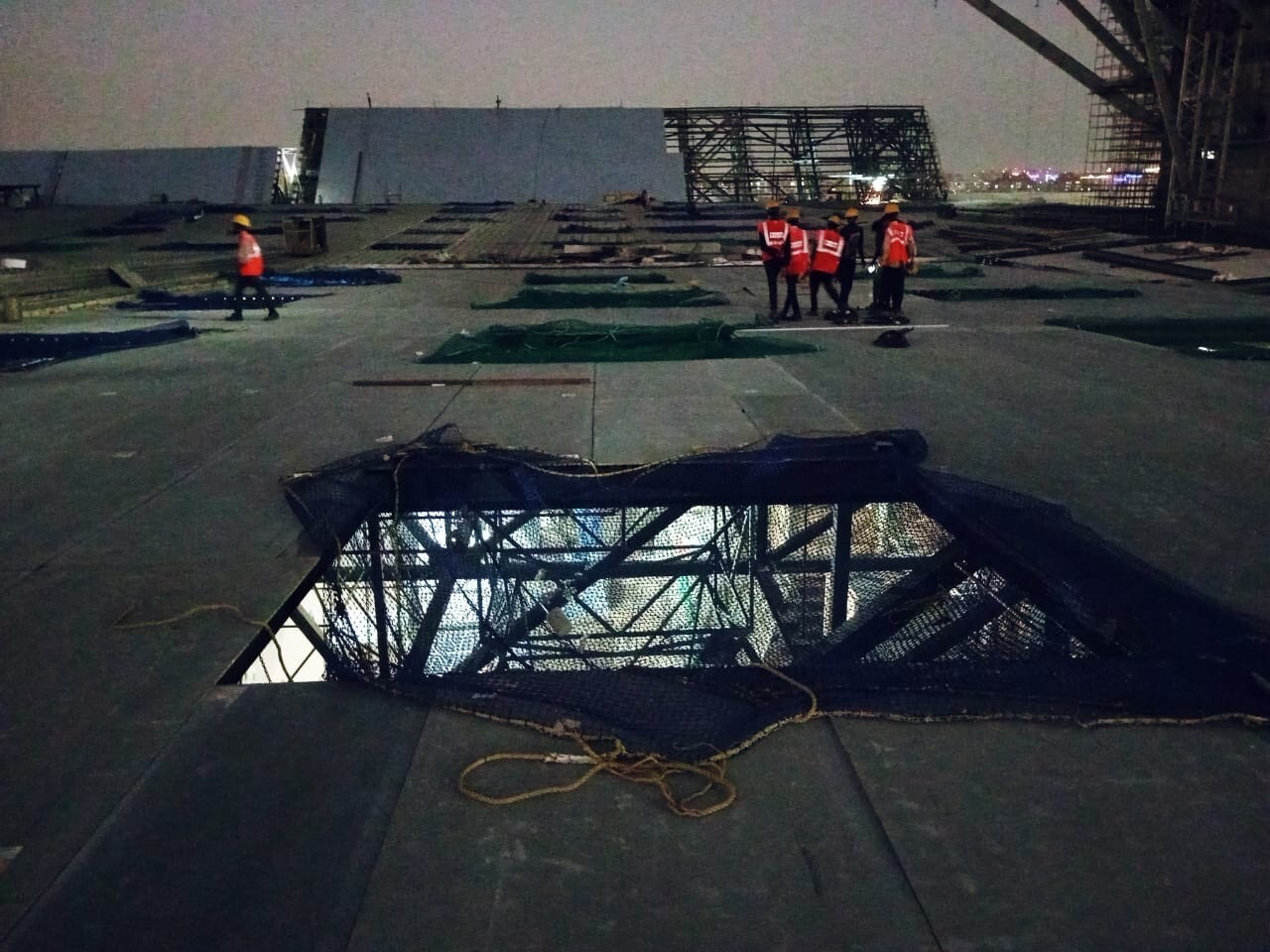 Architectural standing seam roofing for Lodha Mumbai: Premium metal building envelope featuring a minimalist aesthetic and hidden fastener technology by Rishonn & Reyansh.